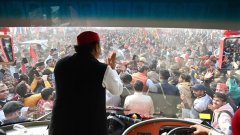 Akhilesh in maipuri : अखिलेश ने मैनपुरी यात्रा का दृश्य देख किया ट्वीट, कहा