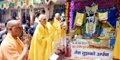 MATHURA :: बांकेबिहारी मंदिर में राष्ट्रपति रामनाथ कोविंद, राज्यपाल और मुख्यमंत्री योगी आदित्यनाथ