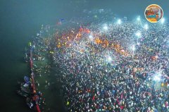 MAHAKUMBH 2025 : मकर संक्रांति के पहले अमृत स्नान पर 3:50 करोड़ से अधिक श्रद्धांलुओं ने संगम में लगायी डुबकी