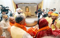 श्रीरामलला के दरबार में मॉरीशस के PM रामगुलाम ने टेका मत्था