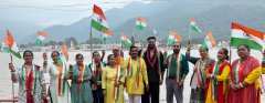 निर्देशक अभिषेक सक्सेना ने ऋषिकेश में गंगा आरती के साथ मनाया भारत का 80वां स्वतंत्रता दिवस