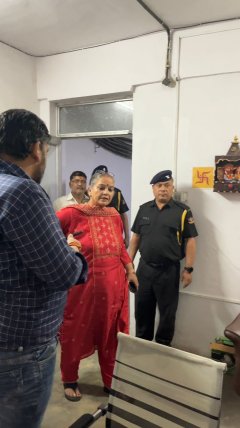 मल्टीलेवल पार्किंग में अव्यवस्थाओं पर महापौर और नगर आयुक्त सख्त, गैराज व कार बाजार सील