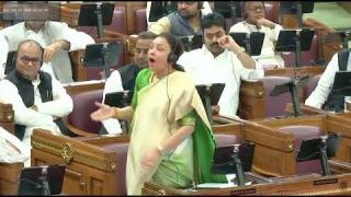 UP विधानसभा में कांग्रेस नेता बोली : प्रदर्शन में लाठीचार्ज लोकतंत्र की हत्या है