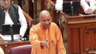 अप्रैल से शिक्षामित्रों को 18,000, अनुदेशकों को 17,000 रुपये मिलेगा मानदेयः CM योगी