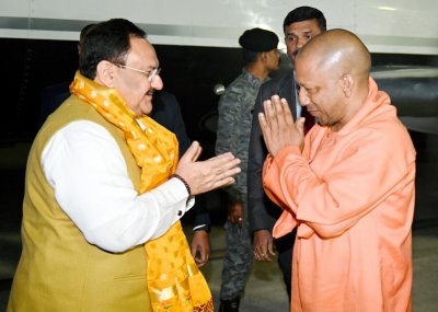 BJP अध्यक्ष नड्डा पहुंचे VARANASI, कल GAZIPUR में करेंगे जनसभा