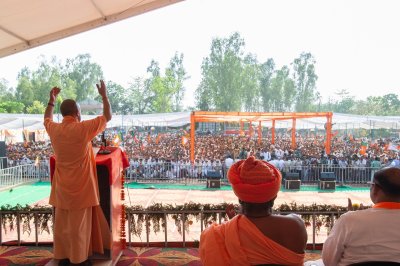 कैराना में पलायन को मजबूर करने वालों का धरती से पलायन कराया - योगी आदित्यनाथ