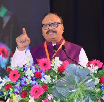 उपमुख्यमंत्री ब्रजेश पाठक ने कहा: फरेबी विपक्ष के कारनामों के बारे में हमें घर-घर जाकर देनी होगी जानकारी
