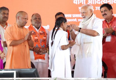51वें दौरे पर काशी से किसानों को बड़ी सौगात : एक क्लिक में देश के 9.70 करोड़ से अधिक किसानों के पास आई 'समृद्धि'