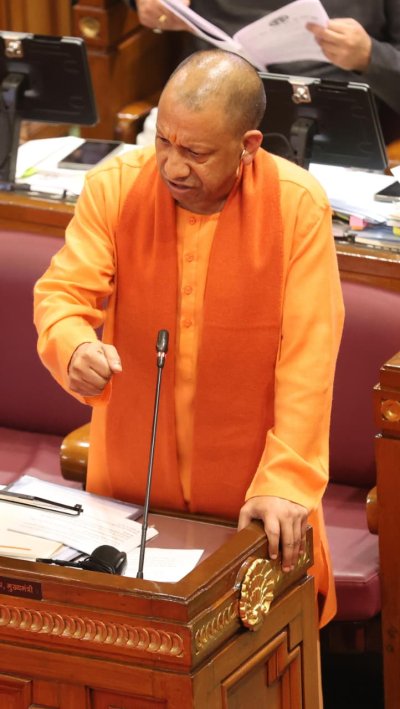 विकसित उत्तर प्रदेश की ओर तेज कदम बढ़ा रहा यूपी, स्वास्थ्य, निवेश और सुशासन पर है फोकसः मुख्यमंत्री