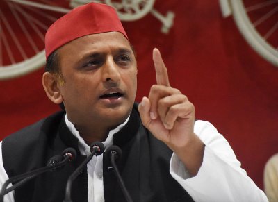 AKHILESH YADAV ने कहा : यूपी की भाजपा सरकार ने जानबूझकर बिजली व्यवस्था को खराब होने दिया