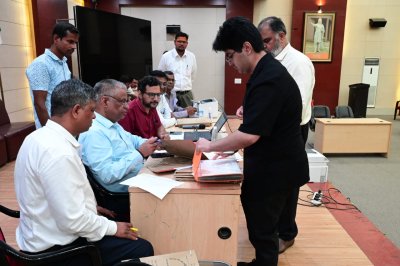 AKTU : कश्मीरी माइग्रेंट और एनआरआई की हुई काउंसलिंग