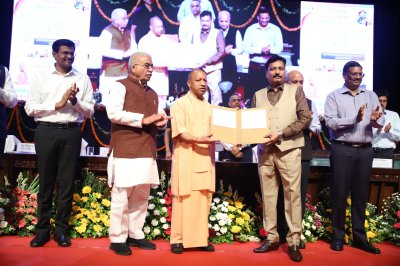 पिछली सरकारों में उद्यमियों की उपेक्षा, जातीय संघर्षों को मिला बढ़ावा : योगी आदित्यनाथ