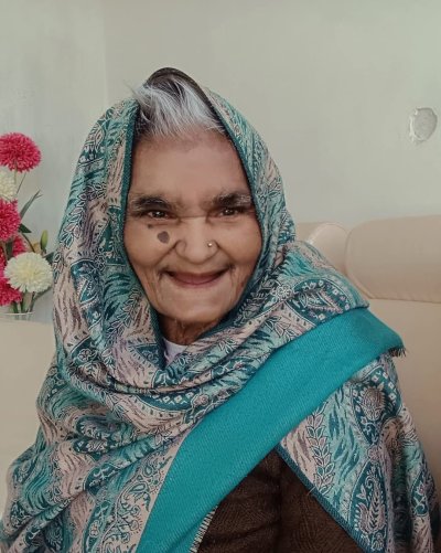 दृष्टांत मीडिया के संपादक अनूप गुप्ता की माताजी ‘अम्मा’ नहीं रहीं