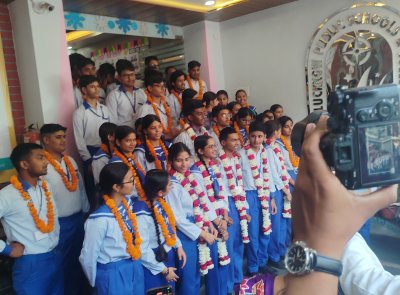 यूपी बोर्ड परिणाम 2026 घोषित, हाईस्कूल में 90.42% और इंटर में 80.38% छात्र सफल