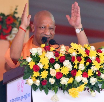 चहुंमुखी विकास का आधार बने एक्सप्रेसवे : मुख्यमंत्री योगी आदित्यनाथ