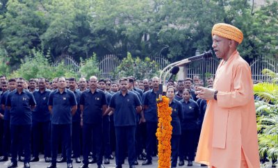 आजादी का मतलब अराजकता, पिछड़ेपन, गरीबी, अशिक्षा और असमानता से मुक्ति: योगी