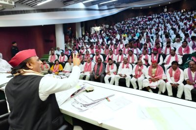 भाजपा राज में स्वास्थ्य सेवाएं बदहाल, किसान और जनता महंगाई से परेशान : अखिलेश यादव