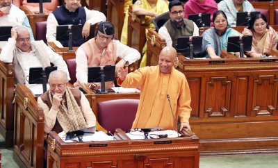 अभिभाषण के दौरान हंगामा राज्यपाल ही नहीं, मां का भी अपमान : योगी