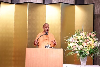 सीएम योगी के सिंगापुर-जापान दौरे में ₹1.5 लाख करोड़ के एमओयू, ₹2.5 लाख करोड़ के निवेश प्रस्ताव प्राप्त हुए