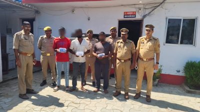 राइड बुक कर ऑटो चालकों को सुनसान स्थानों पर ले जाकर लूटने वाले गिरोह का राजफाश