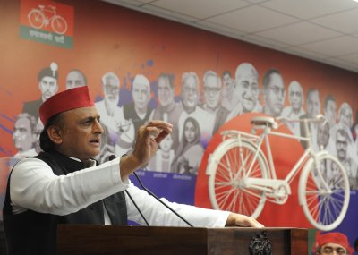 अखिलेश का भाजपा पर हमला : ‘भ्रष्टाचार से परेशान जनता इस बार इलाज करेगी, पीडीए की सरकार बनने जा रही है’